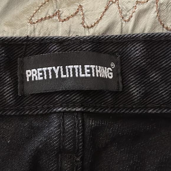 Pretty Little Thing | Black Jeans Frayed Hem Wide Leg Size US 2/ UK 6 - Picture 6 of 16